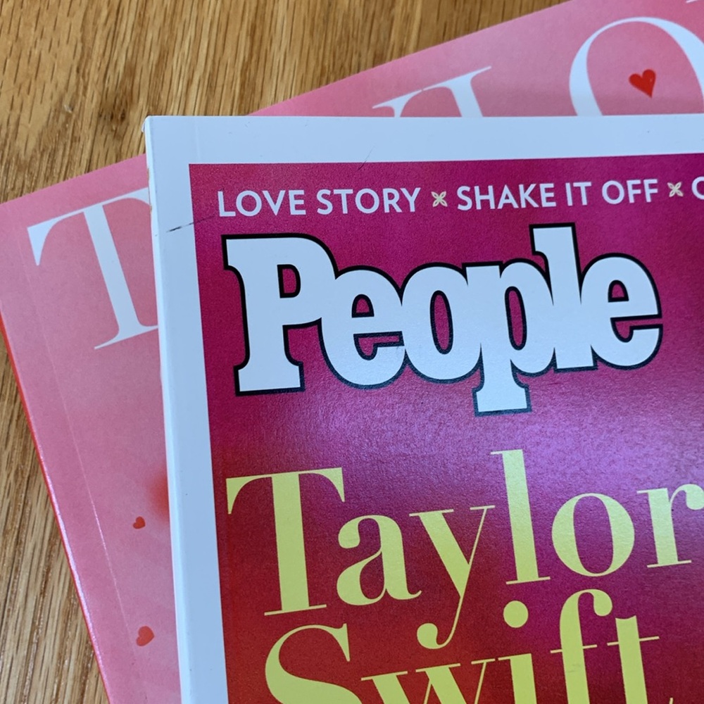 ♥️ Taylor Swift Magazine Collection - Picture 12 of 12